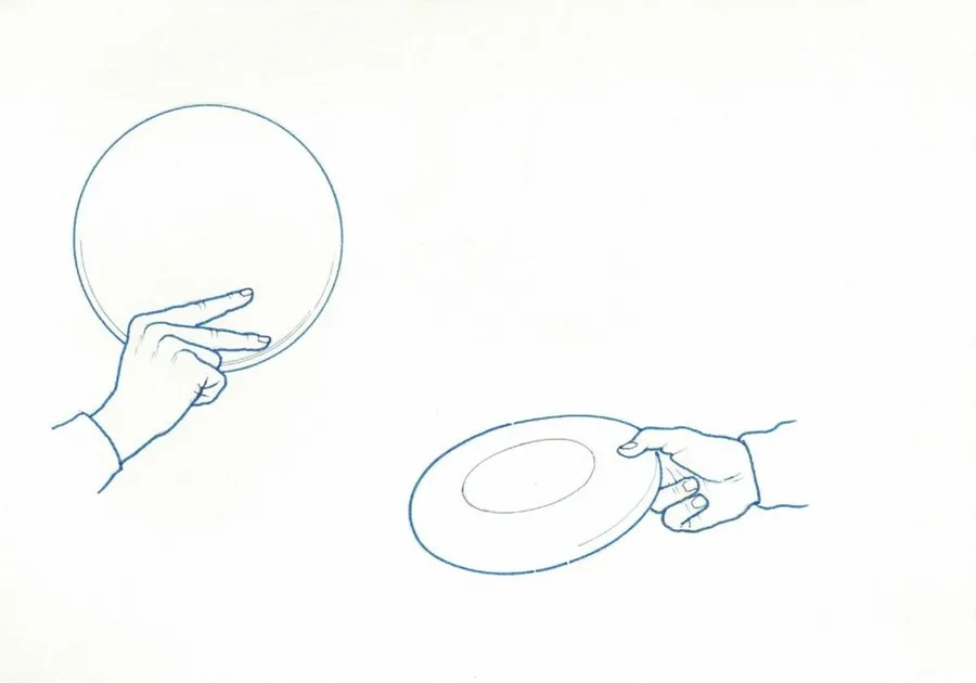 Forehand Throw: Grip on the Frisbee